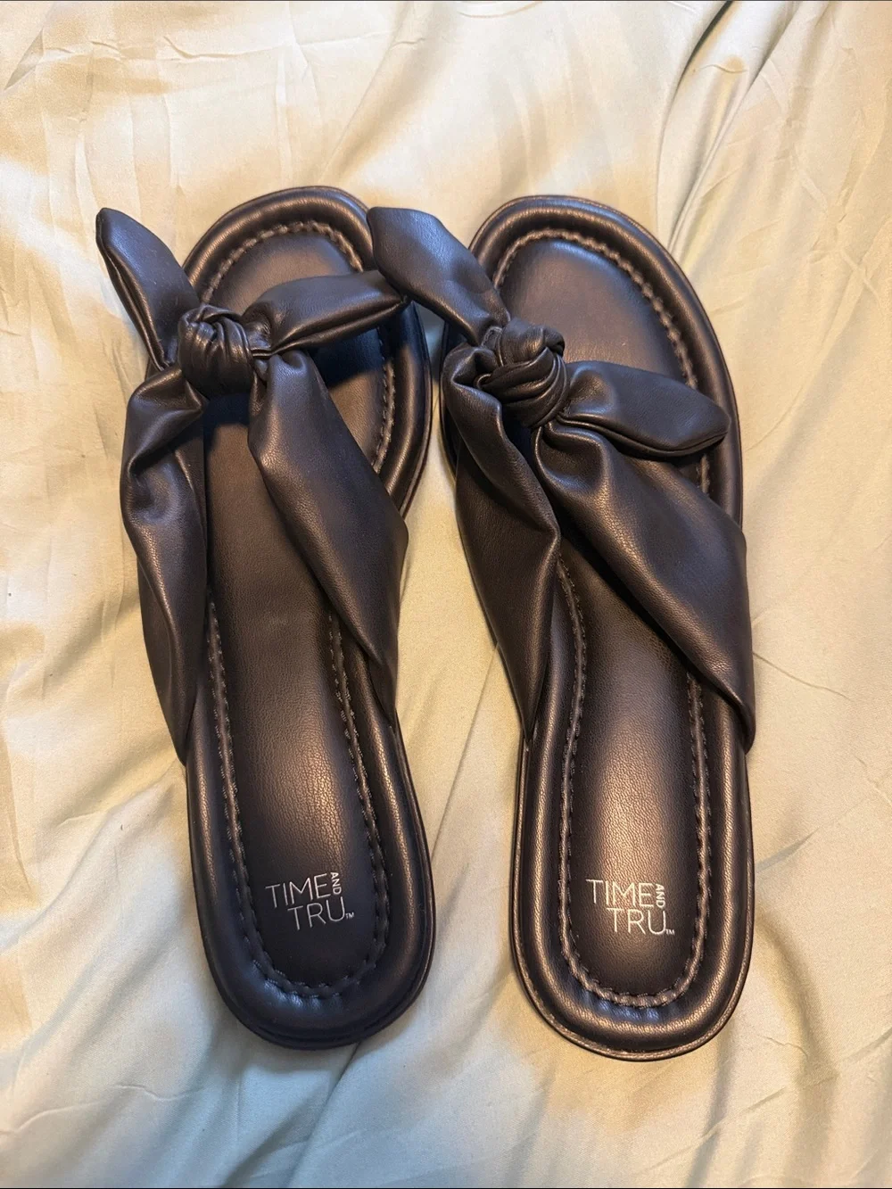Time and Tru Black Knotted Slide Sandals